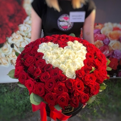 Коробки с розами