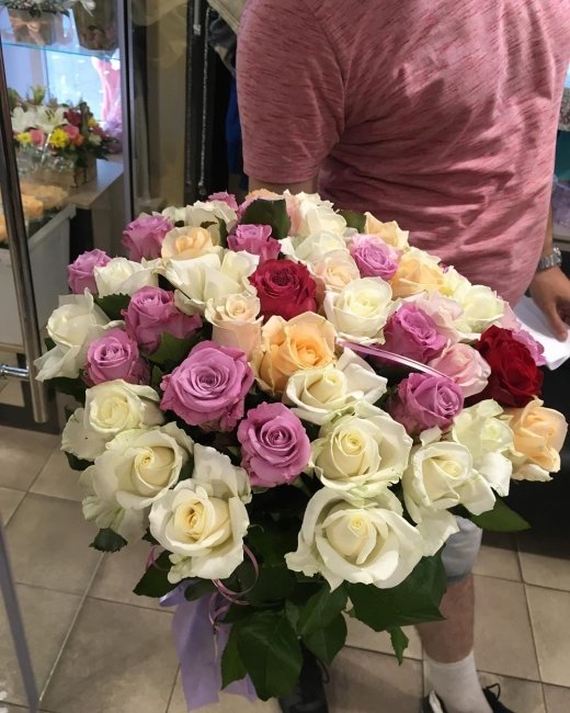 Букет из 51 розы (микс). Высота 60 см