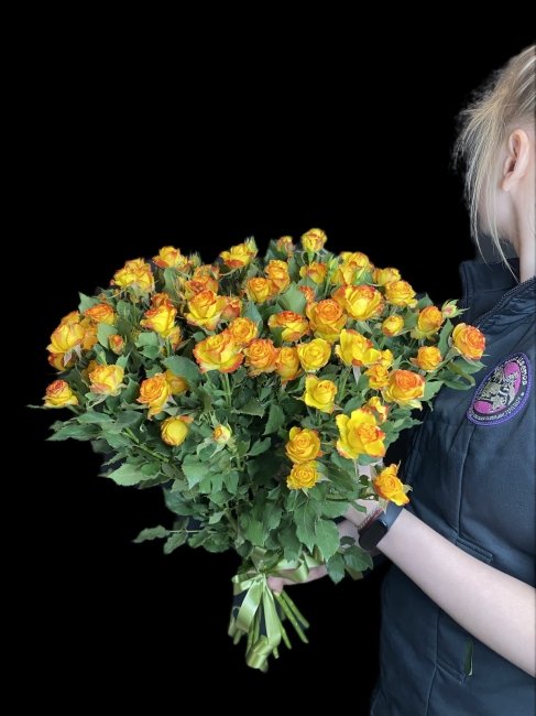 Розы Спрей микс желто оранжевая  (высота  60см)