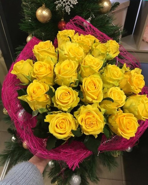 Роза Пени Лейн (желтая). Букет из 25 роз. Высота 40 см