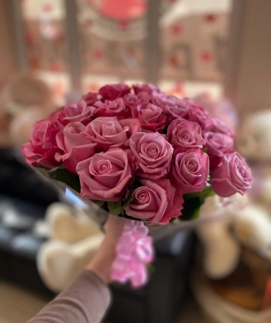 Роза Дип Вотер. Букет из 21 розы. Высота 40 см