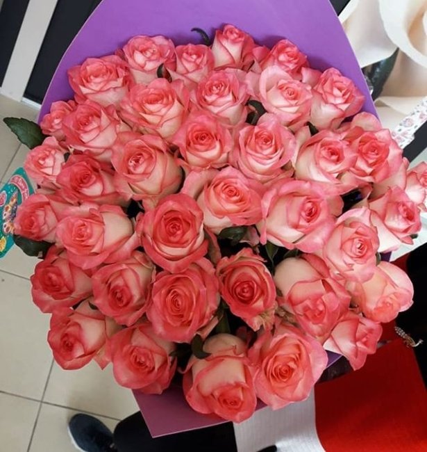 Роза Джумилия. Букет из 41 розы. Высота 40 см