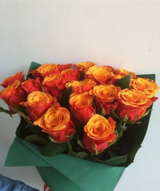 Роза Испания. Букет из 21 розы. Высота 60 см
